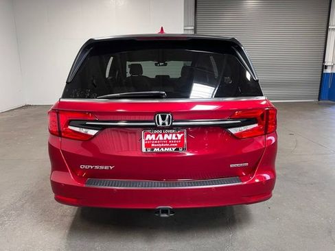 Used 2022 Honda Odyssey Touring image 4