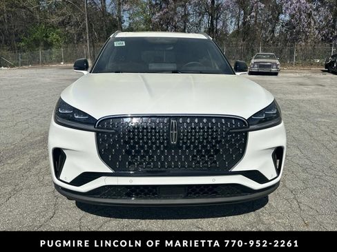 New 2026 Lincoln Aviator Reserve w/ Illumination Package RWD image 2