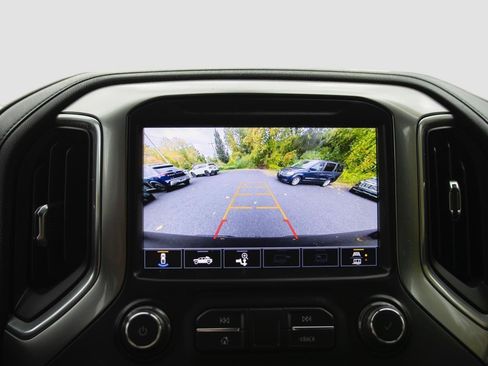 Used 2020 Chevrolet Silverado 1500 LT Trail Boss w/ Midnight Edition image 11