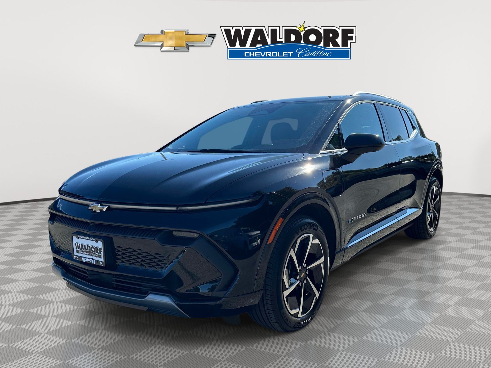 Used 2024 Chevrolet Equinox EV LT FWD image 3
