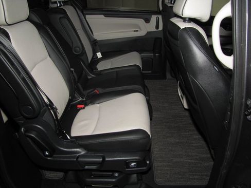Certified 2025 Honda Odyssey Elite image 17