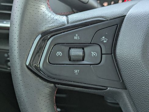 Used 2021 Chevrolet TrailBlazer RS w/ Technology Package image 15