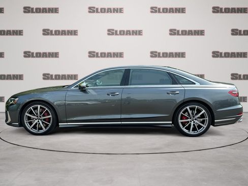 Used 2023 Audi S8 AWD/4WD image 2