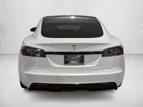 Used 2022 Tesla Model S image 7