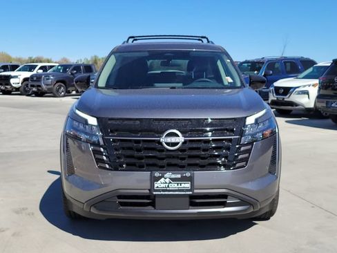 New 2026 Nissan Pathfinder SV w/ SV Premium Package AWD/4WD image 5