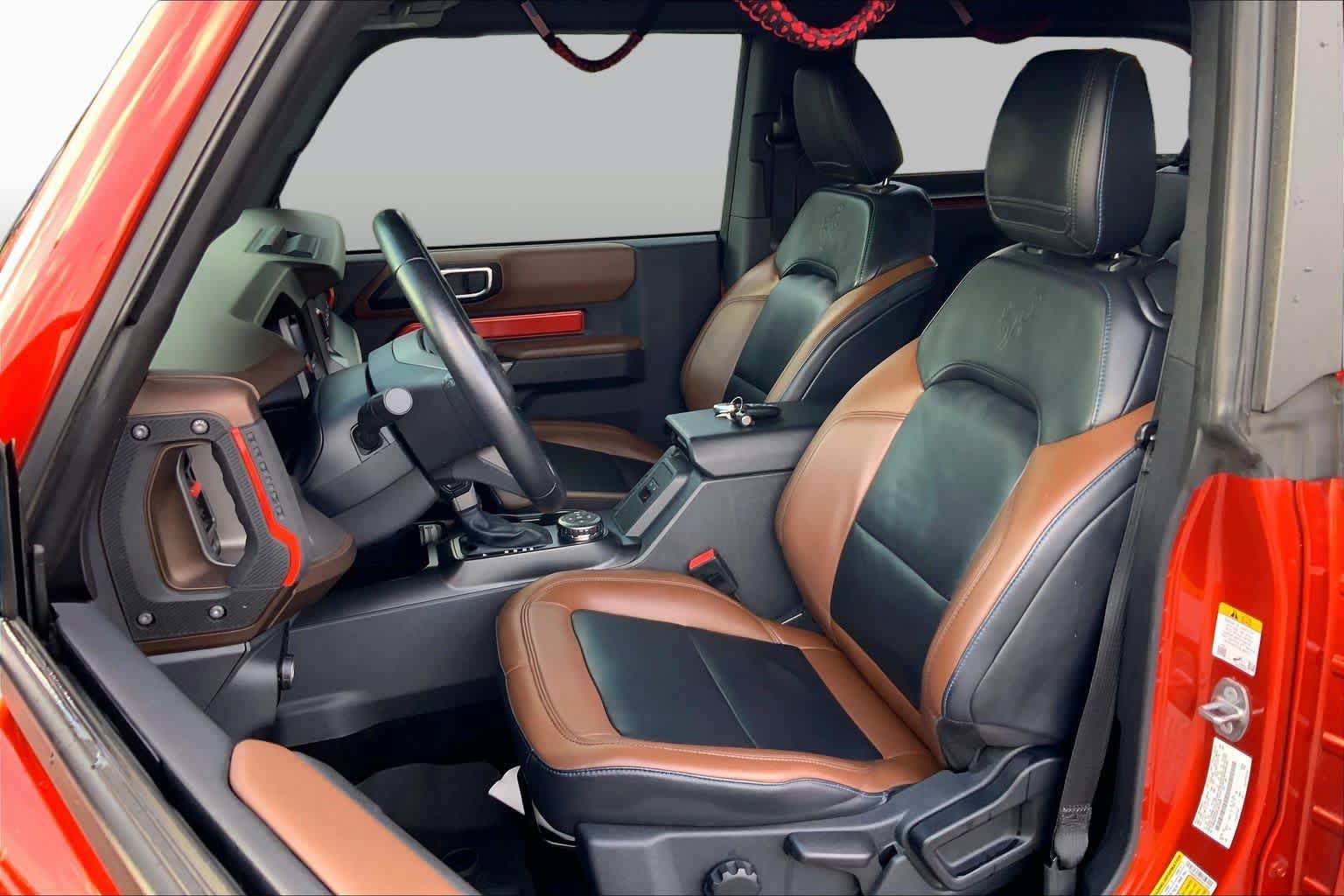 Used 2023 Ford Bronco Outer Banks w/ Sasquatch Package AWD/4WD image 8