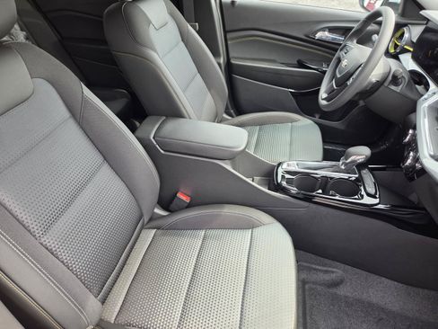 New 2026 Chevrolet Trax LT FWD image 10