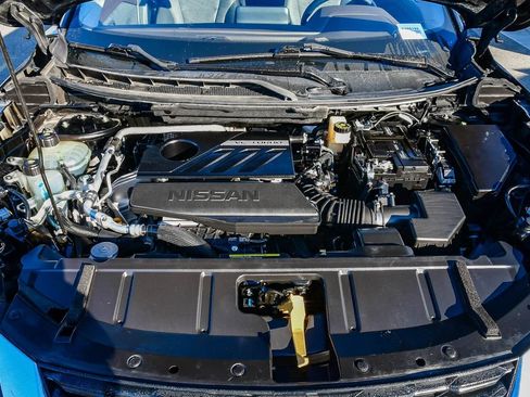 Used 2023 Nissan Rogue SV image 29