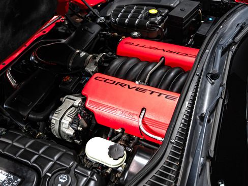 Used 2002 Chevrolet Corvette Z06 w/ Memory Pkg image 30