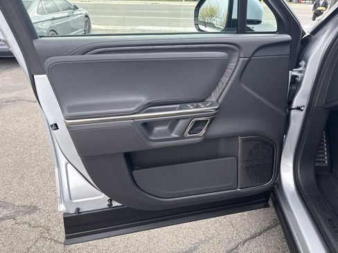 Used 2022 Rivian R1S Launch Edition AWD/4WD image 10