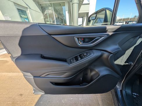 Used 2023 Subaru Forester Premium image 16