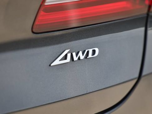 Used 2023 Genesis GV80 2.5T w/ Prestige Package AWD/4WD image 11