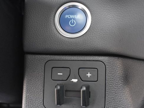Used 2024 Toyota Tundra Limited AWD/4WD image 30