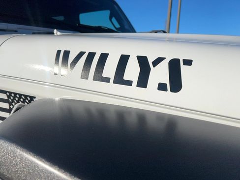 Used 2024 Jeep Wrangler Willys image 10