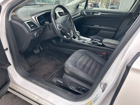 Used 2013 Ford Fusion SE image 9