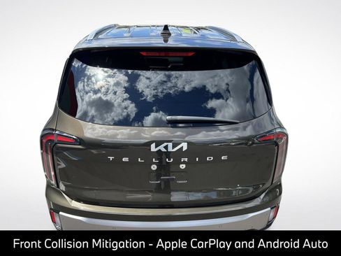 Used 2025 Kia Telluride EX w/ EX Captain's Chair Package FWD image 8