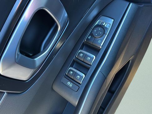 New 2026 Kia Sorento S image 12