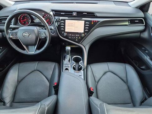 Used 2020 Toyota Camry XSE FWD image 13