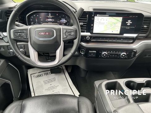 Used 2025 GMC Sierra 1500 SLT AWD/4WD image 30