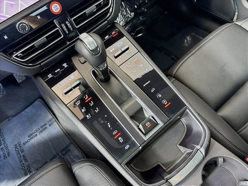 New 2025 Porsche Macan GTS AWD/4WD image 19
