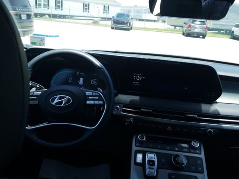 Used 2025 Hyundai Palisade SEL FWD image 21