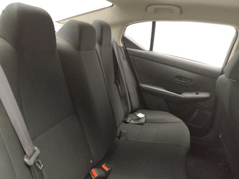 Used 2024 Nissan Sentra S FWD image 19