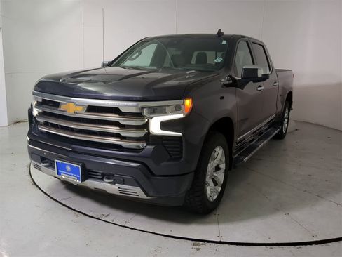 Used 2022 Chevrolet Silverado 1500 High Country w/ Technology Package image 1