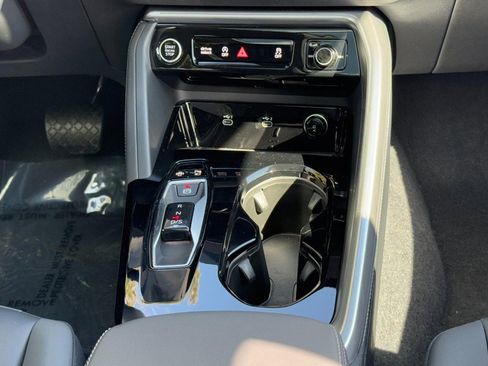 Used 2025 Audi Q5 Premium Plus w/ Premium Plus image 14