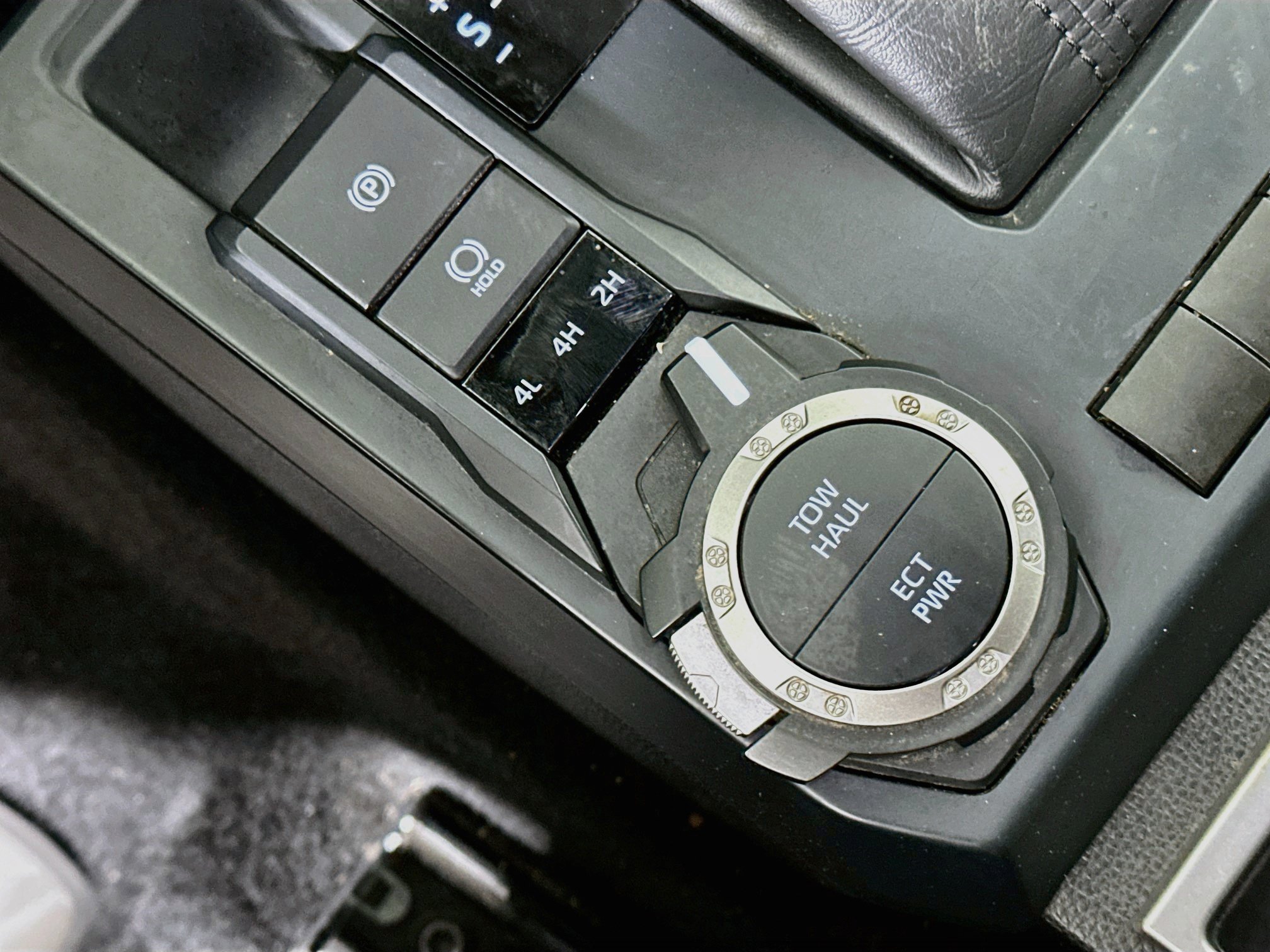 Used 2025 Toyota Tacoma SR5 AWD/4WD image 26
