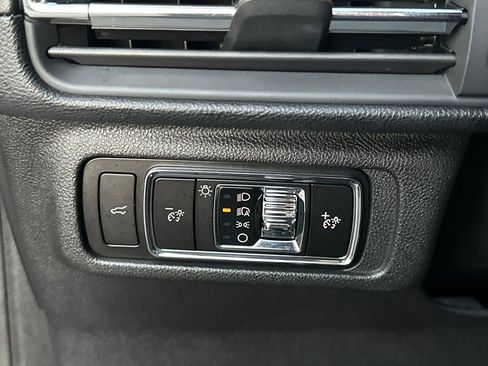 Used 2023 Lincoln Corsair FWD w/ Equipment Group 101A image 29