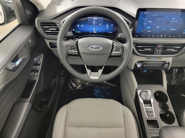 Certified 2023 Ford Escape Platinum AWD/4WD image 25