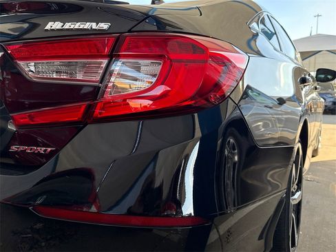 Used 2019 Honda Accord Sport image 7