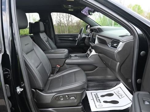 Used 2021 GMC Yukon Denali w/ Denali Ultimate Package image 19