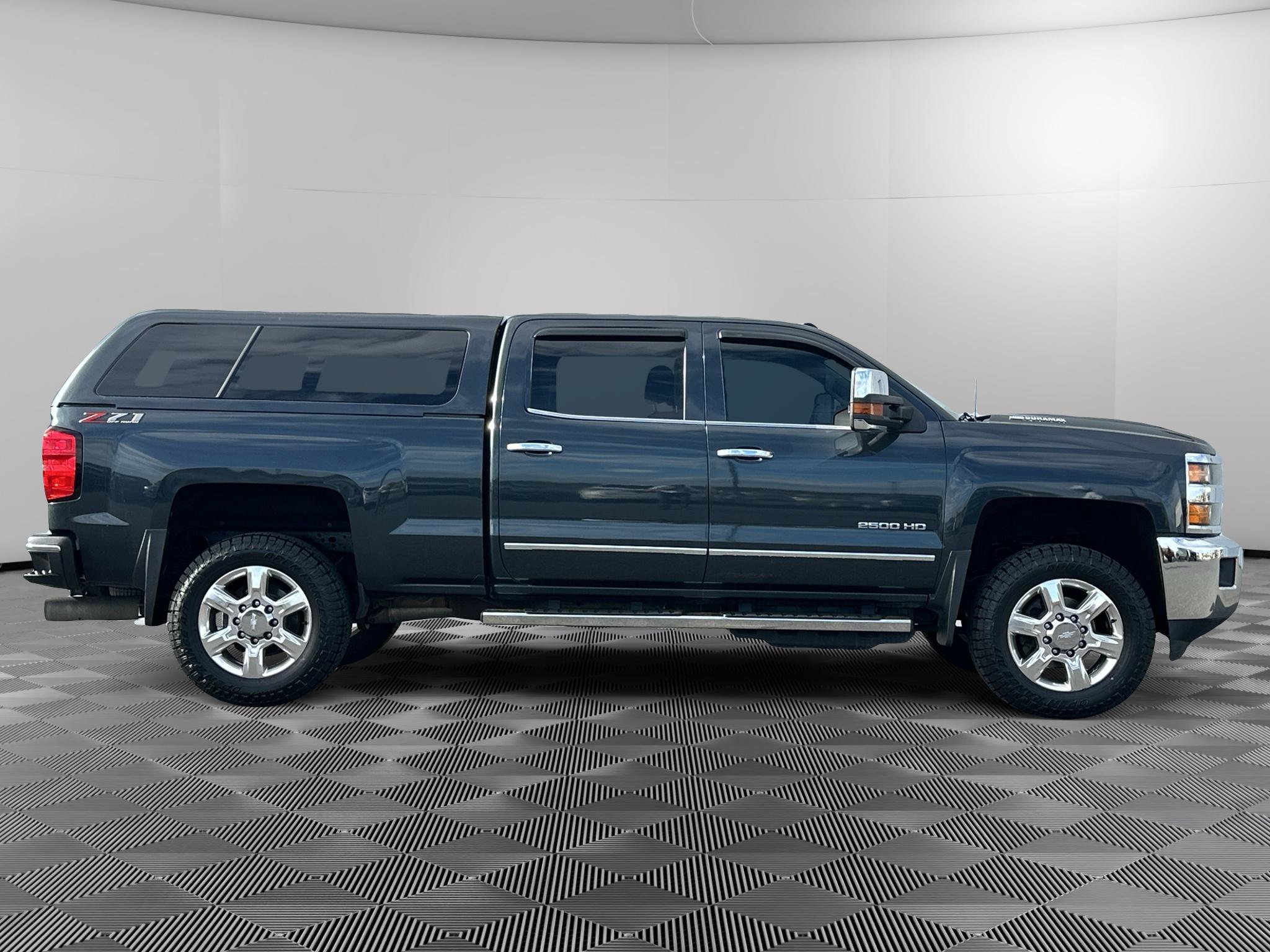 Used 2018 Chevrolet Silverado 2500 LTZ w/ Duramax Plus Package AWD/4WD image 2