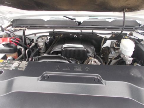 Used 2013 Chevrolet Silverado 3500 W/T image 9