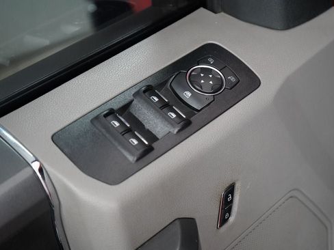 Used 2018 Ford F150 XLT w/ Equipment Group 302A Luxury AWD/4WD image 23