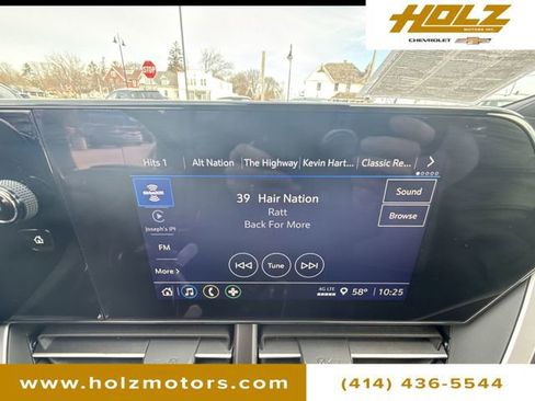 Used 2024 Chevrolet Trax RS w/ Driver Confidence Package image 13