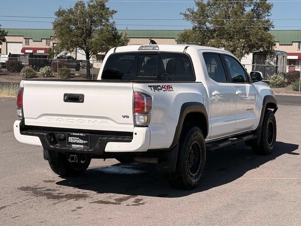 Used 2021 Toyota Tacoma TRD Off-Road w/ TRD Premium Off Road Package AWD/4WD image 6