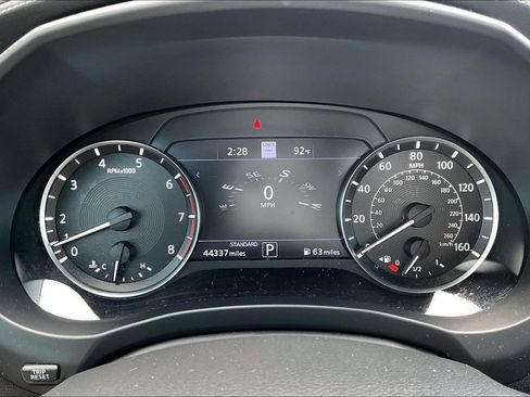 Used 2023 INFINITI QX50 Sport FWD image 27