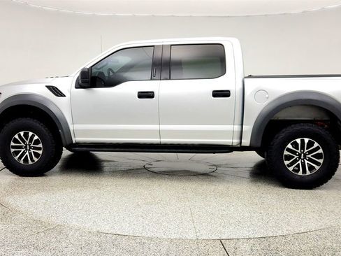 Used 2019 Ford F150 Raptor w/ Equipment Group 801A Mid image 8