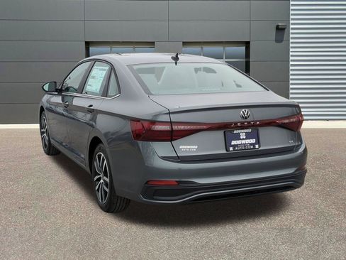 New 2026 Volkswagen Jetta SE FWD image 5