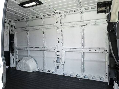 Used 2023 RAM ProMaster 2500 FWD image 34