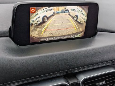 Used 2019 MAZDA CX-5 Touring image 19