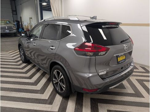 Used 2020 Nissan Rogue SV w/ Premium Package FWD image 23