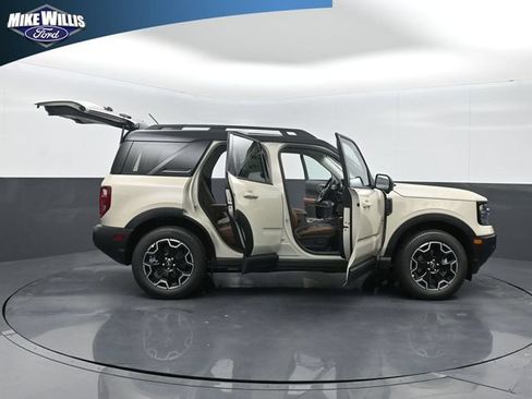 Used 2025 Ford Bronco Sport Outer Banks w/ Outer Banks Tech Package+ AWD/4WD image 27