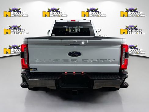 Used 2025 Ford F450 Lariat w/ Lariat Ultimate Package AWD/4WD image 6