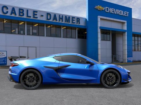 New 2026 Chevrolet Corvette Z06 w/ Z07 Performance Package image 5