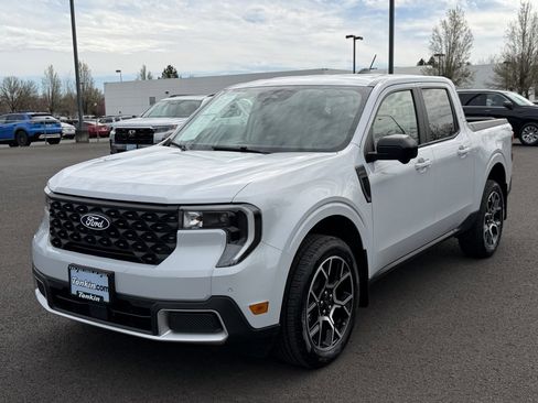 Used 2025 Ford Maverick Lariat w/ 4K Tow Package image 4