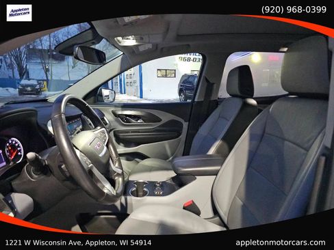 Used 2022 GMC Terrain SLT w/ Infotainment Package II image 14