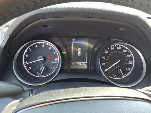 Used 2024 Toyota Camry SE w/ Convenience Package image 19